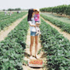 Meet your Posher, Elena